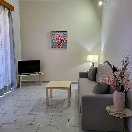 Pyrgos 호텔 2*