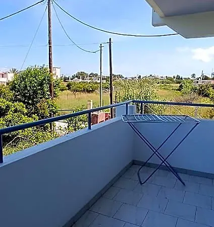 Pyrgos 2* Kremastí