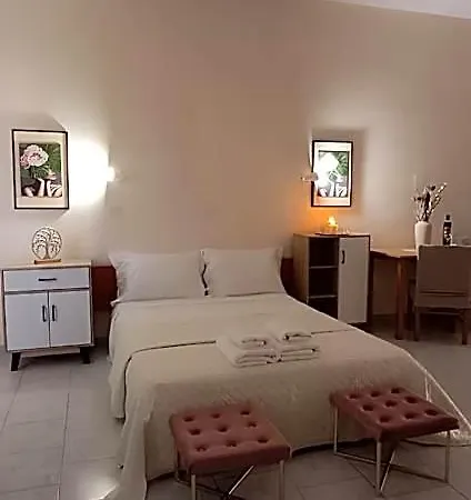 Pyrgos 호텔